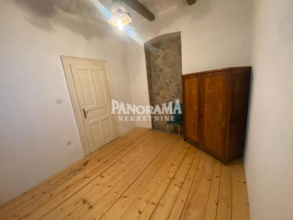 Poslovni prostor kod Brankovog mosta,4.0,77m2 ID#5320